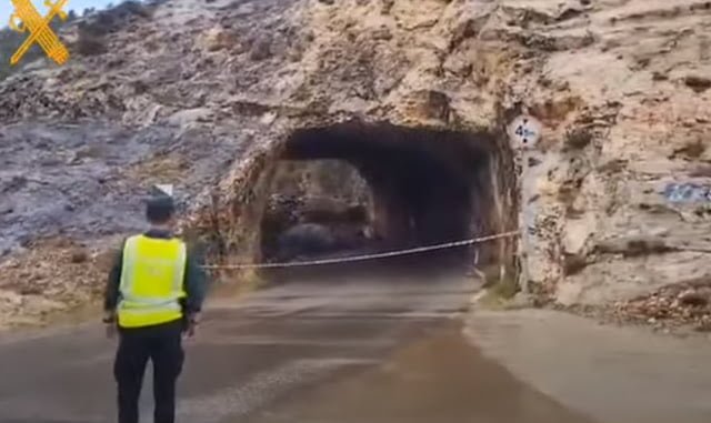 Beceite, túnel, rocas, desprendimiento; Jubala