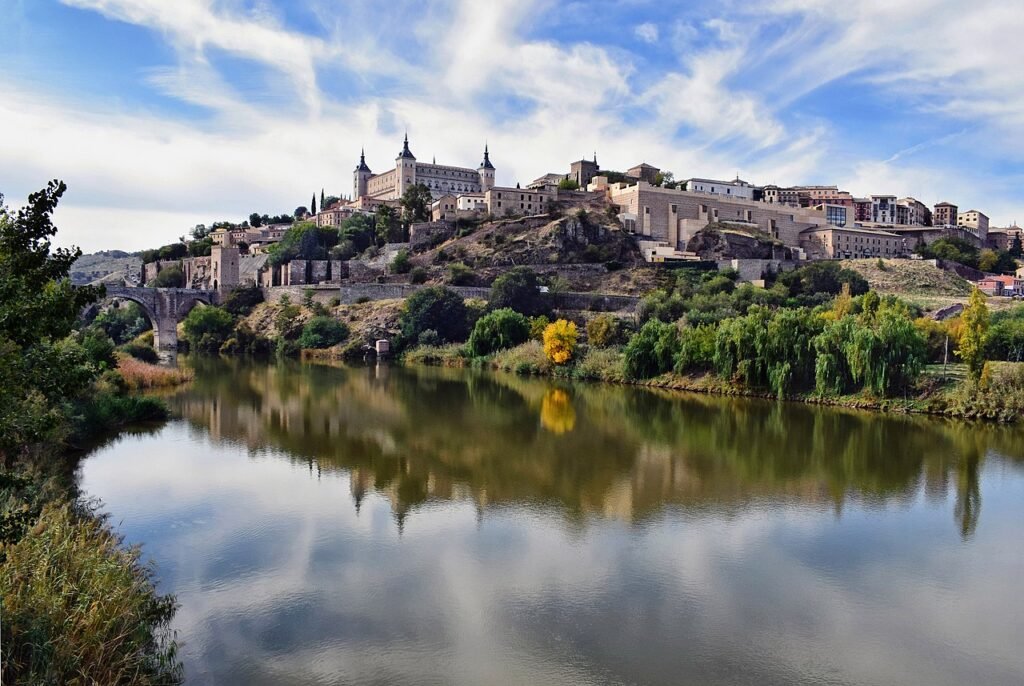 Tago, quinto rey; Tajo, Tejo, Tagus; Toledo