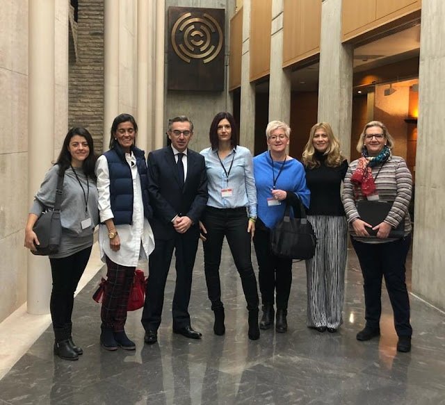 grat, gratus, gratz; amics del chapurriau, Cortes de Aragón, polític, política, politics, polítiques grat, gratus, gratz; amics del chapurriau, Cortes de Aragón, polític, política, politics, polítiques